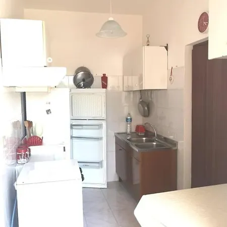 בית הארחה Nella's House