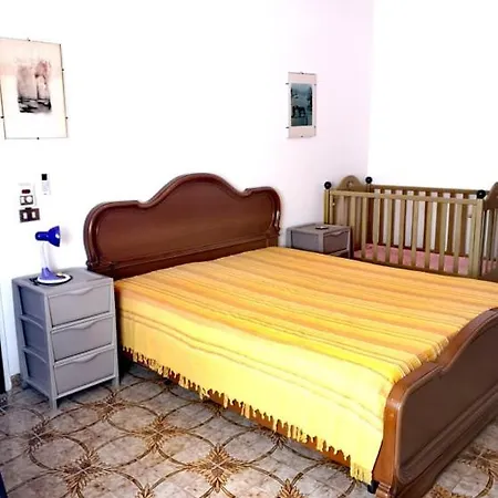 Nella's House Πανσιόν